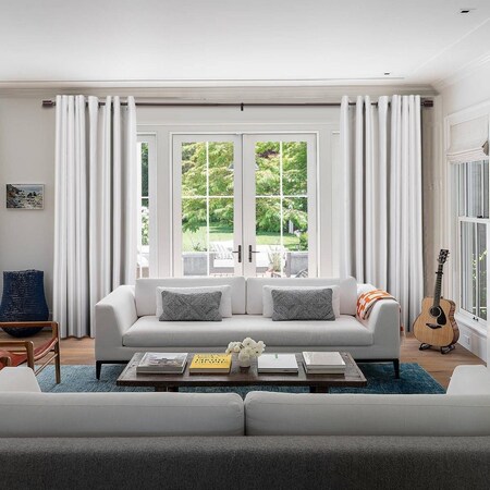 Escenografia 86-120 in. Curtain Rod with Decorative Cap Finial - Black ES2675286